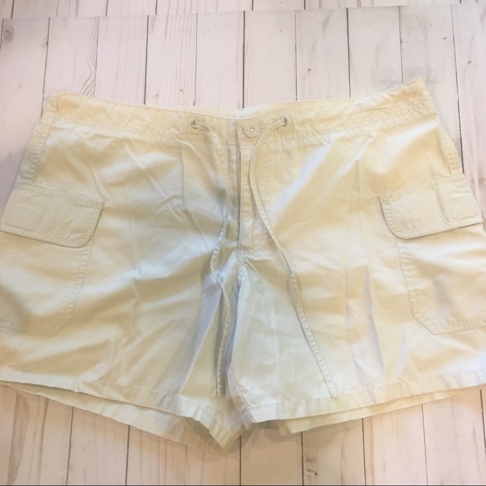 Old Navy Khaki Shorts Size-12